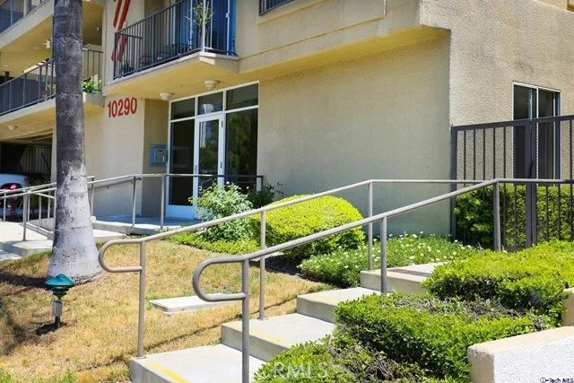 10290 Tujunga Canyon #208, Tujunga, CA 91042
