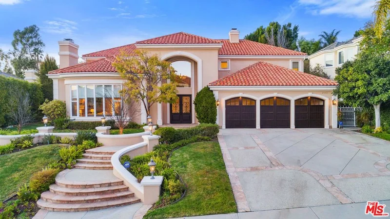 25531 Kingston, Calabasas, CA 91302