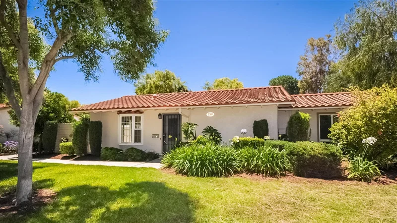 2311 Via Puerta #A, Laguna Woods, CA 92637