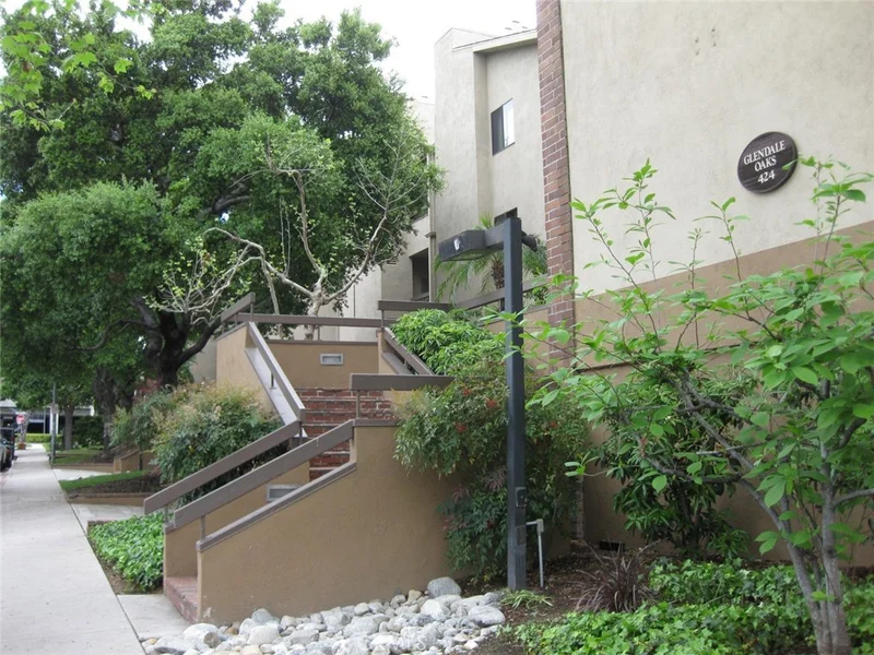 424 Oak #239, Glendale, CA 91204