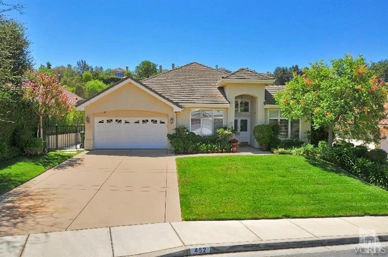 452 Braxfield Court, Lake Sherwood, CA 91361