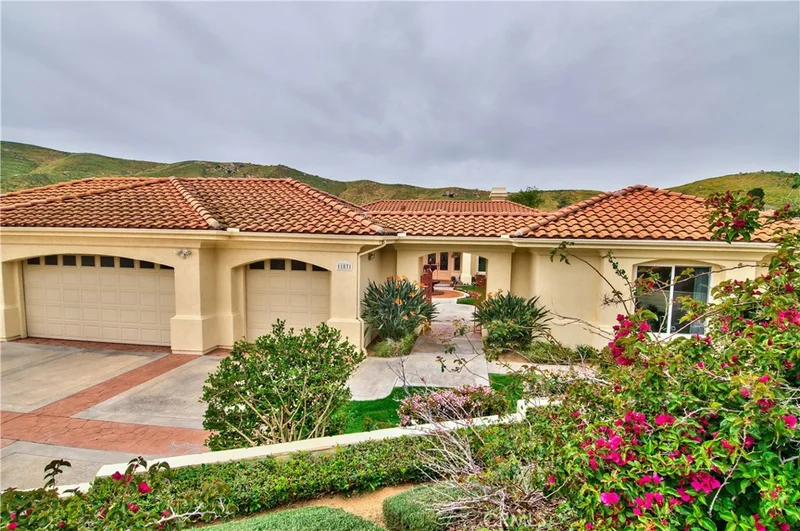 11831 Claycroft, Riverside, CA 92505
