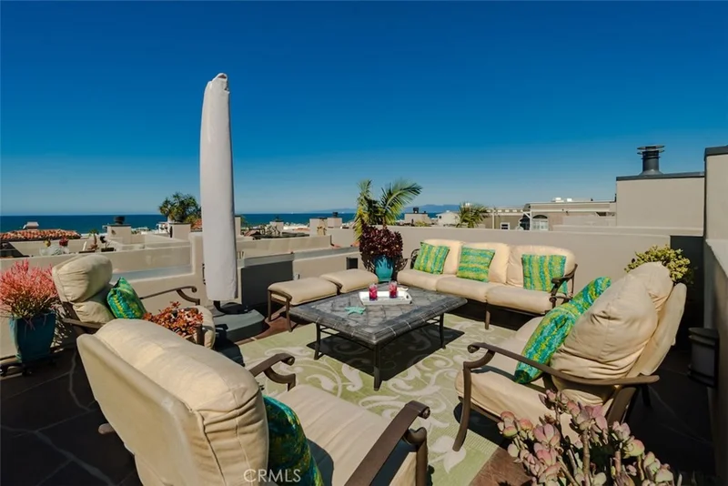 1043 Sunset, Hermosa Beach, CA 90254