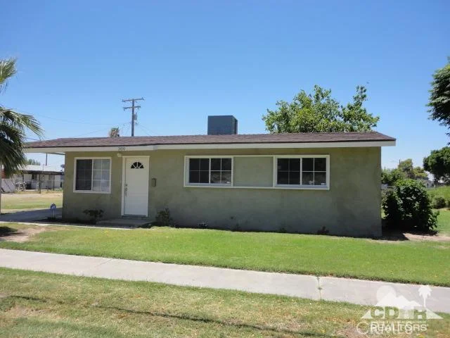 300 1st, Blythe, CA 92225