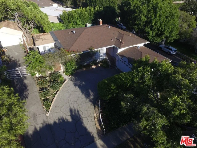 2262 Beverly, Los Angeles, CA 90034