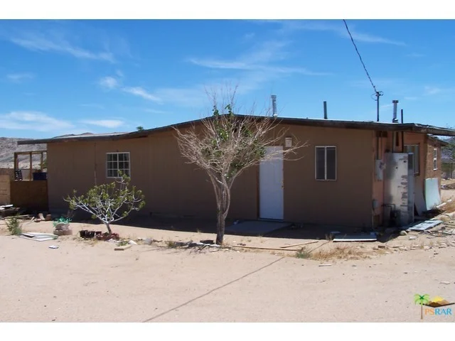 56366 Linn, Landers, CA 92285