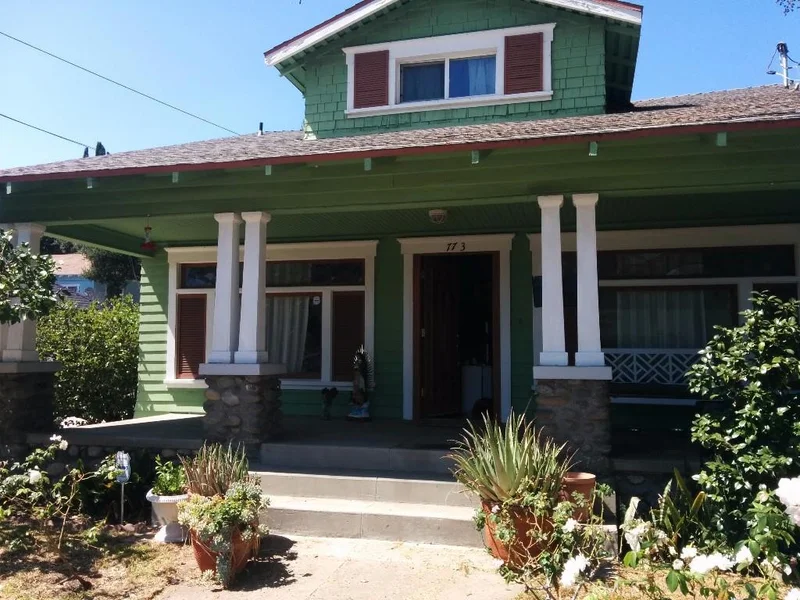 773 Earlham Street, Pasadena, CA 91101
