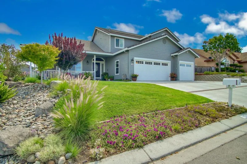 1125 Wild Oak, Hollister, CA 95023