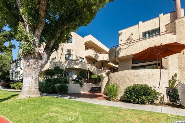 620 E Angeleno Avenue B, Burbank, CA 91501