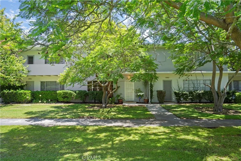 5508 Village, Los Angeles, CA 90016