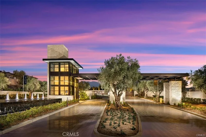 113 Interstellar, Irvine, CA 92618