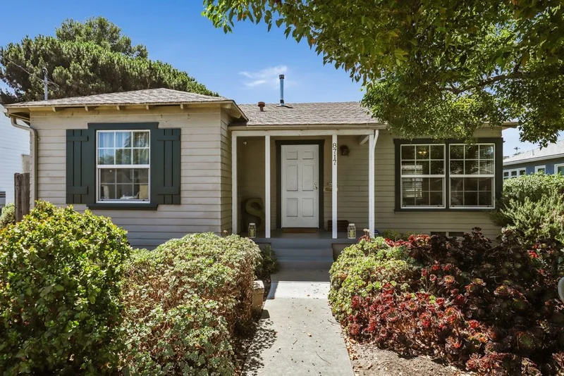 8717 Jefferson Ave, La Mesa, CA 91941