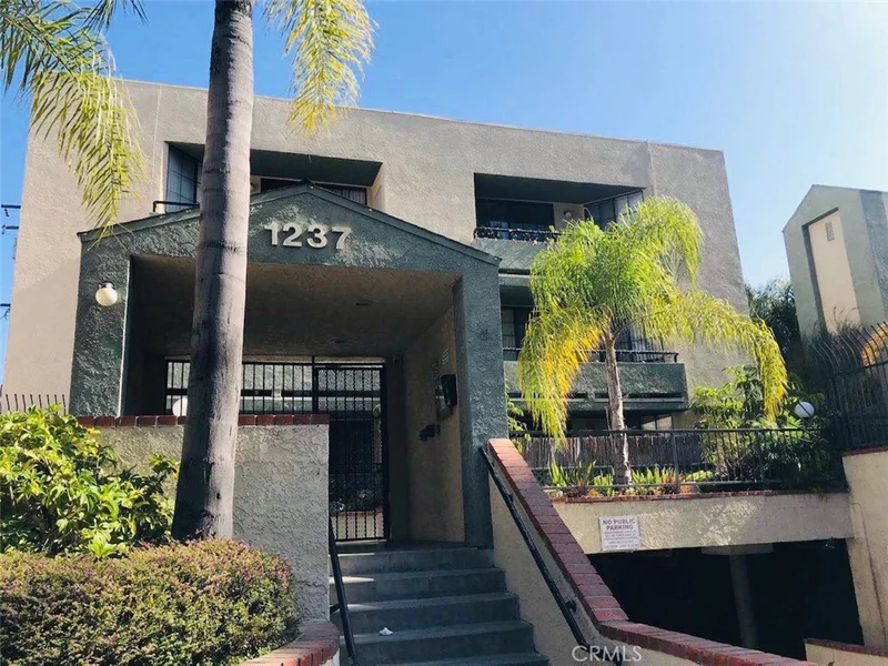 1237 6th #203, Long Beach, CA 90802