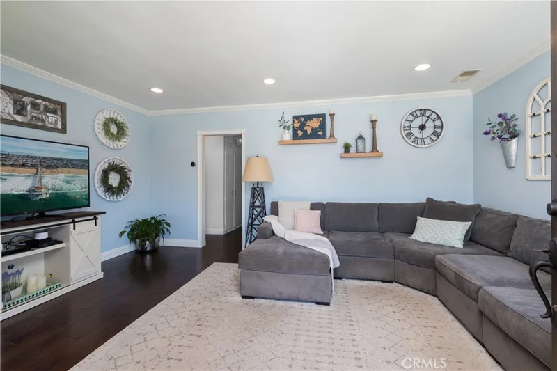 4247 180th, Torrance, CA 90504