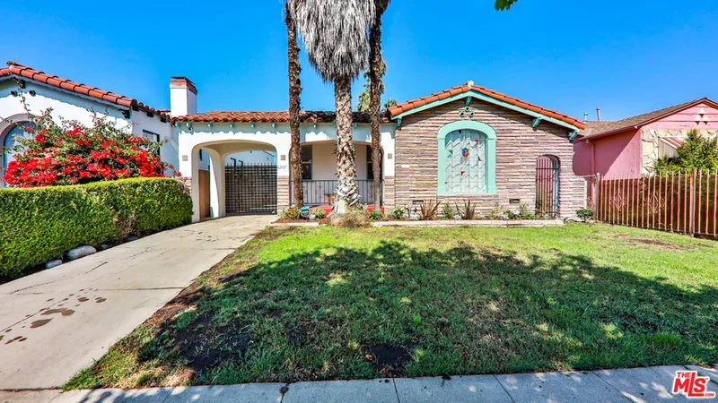 6207 Madden, Los Angeles, CA 90043