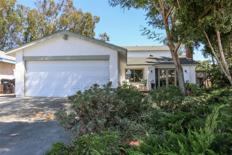 8653 Comalette, San Diego, CA 92126