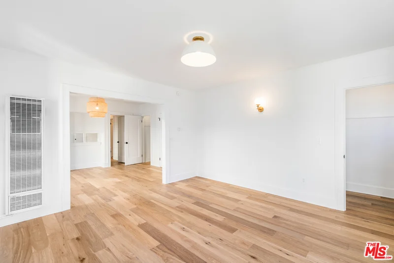 4626 Franklin #1/2, Los Angeles, CA 90027