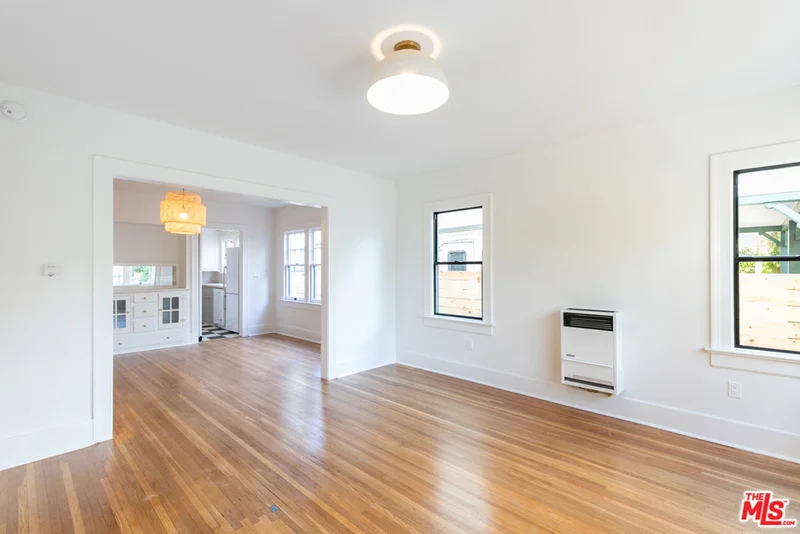 4628 Franklin, Los Angeles, CA 90027