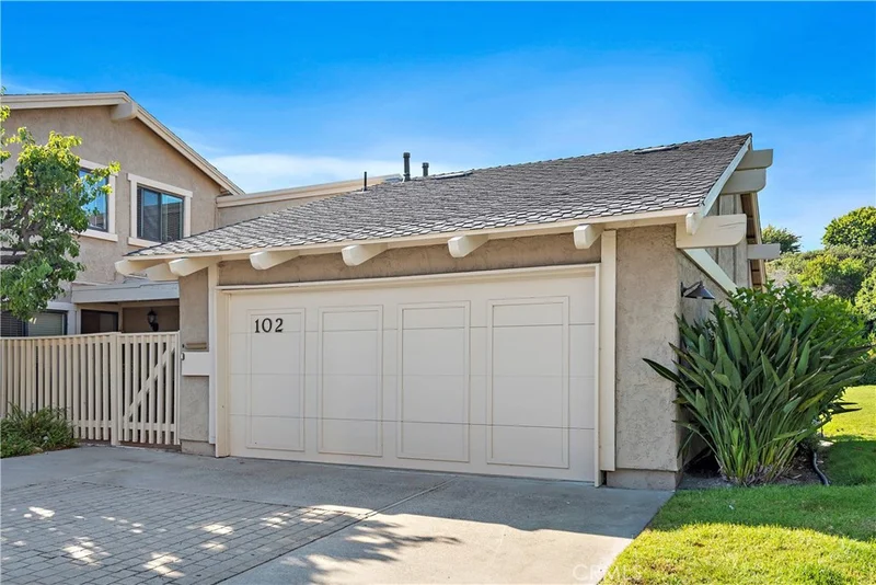 102 Avenida Adobe, San Clemente, CA 92672