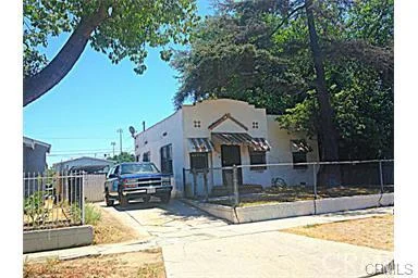 8850 Orchard, Los Angeles, CA 90044