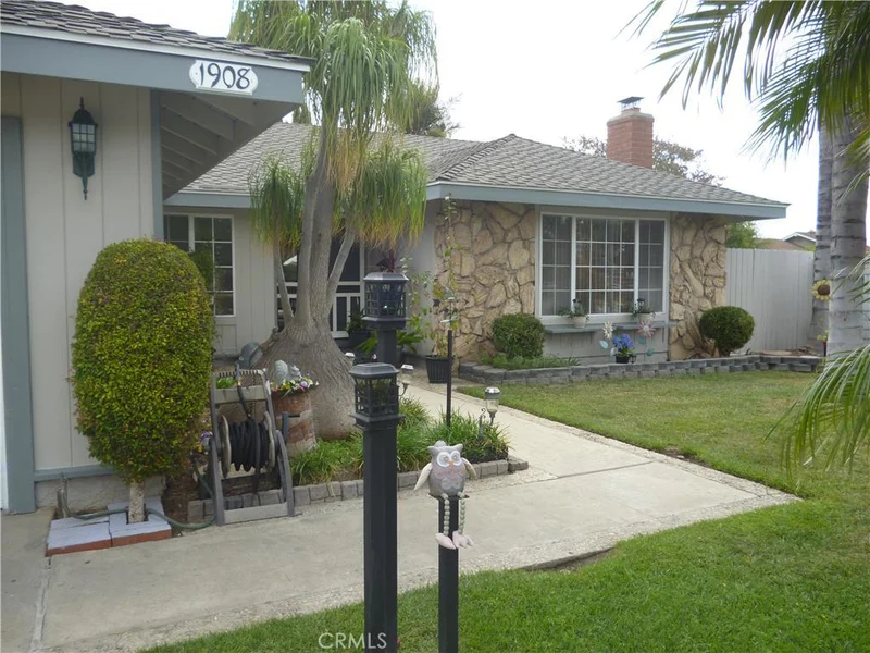 1908 Brookhaven, Placentia, CA 92870