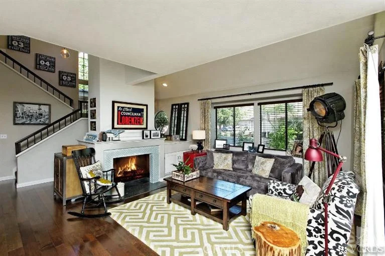 29700 Strawberry Hill Drive, Agoura Hills, CA 91301
