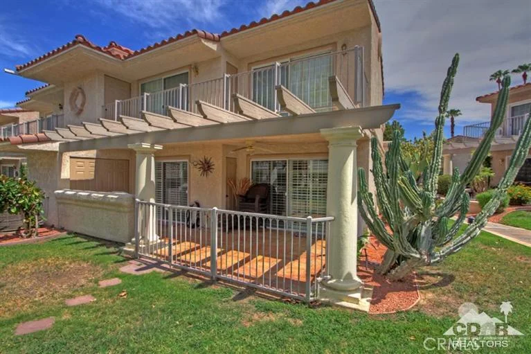 2701 Mesquite #V105, Palm Springs, CA 92264