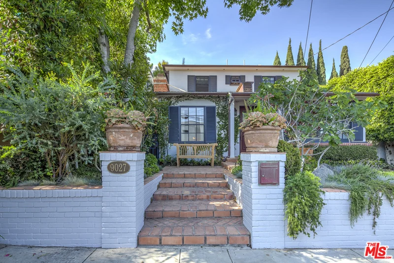 9027 Phyllis, West Hollywood, CA 90069