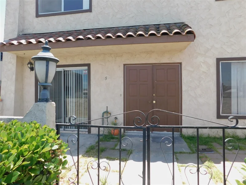 294 Chambers #5, El Cajon, CA 92020