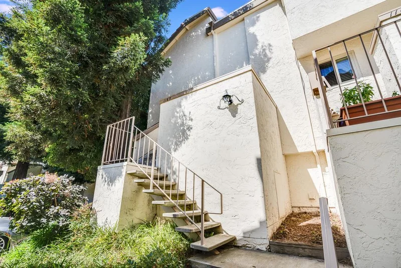 1165 Capri, Campbell, CA 95008