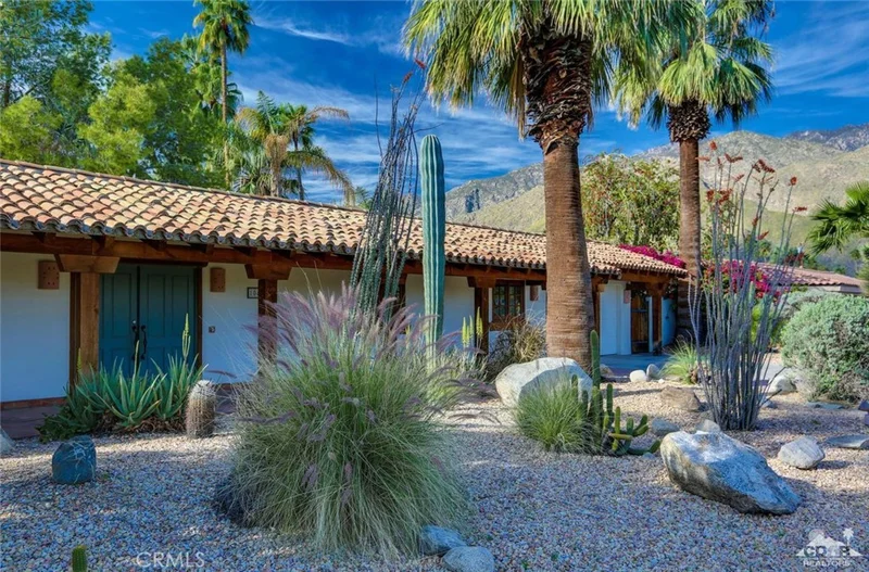 1047 Riverside, Palm Springs, CA 92264