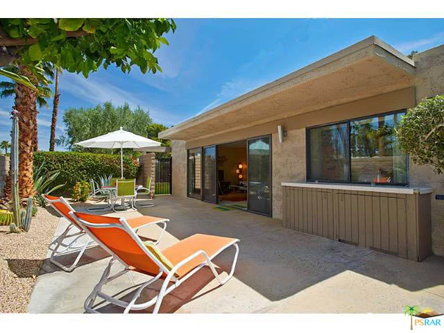 1903 Sandalwood, Palm Springs, CA 92262