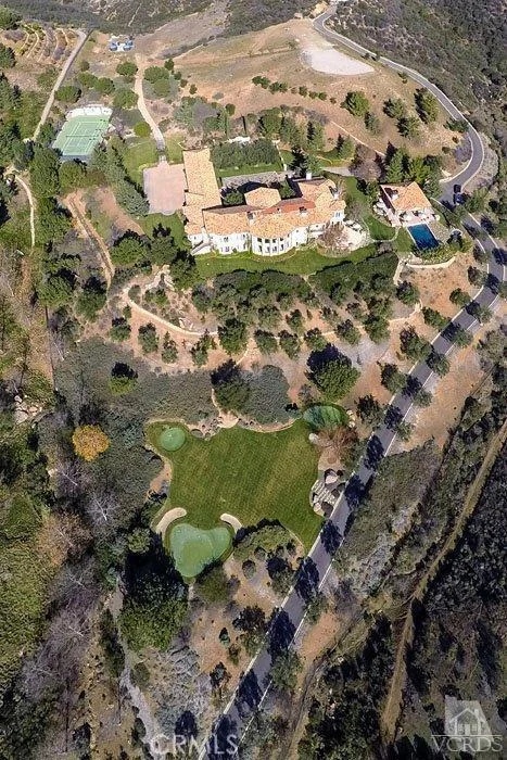 2300 White Stallion, Thousand Oaks, CA 91361