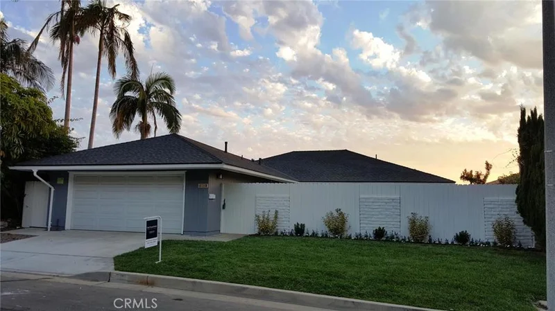 513 Avenida Presidio, San Clemente, CA 92672