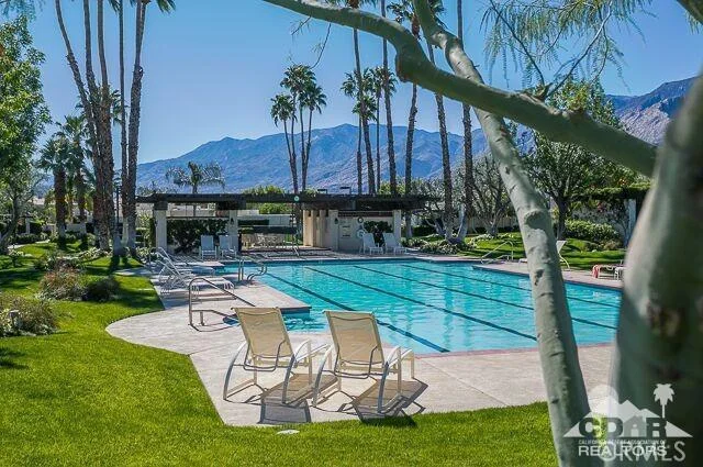 431 Calle Rolph, Palm Springs, CA 92262