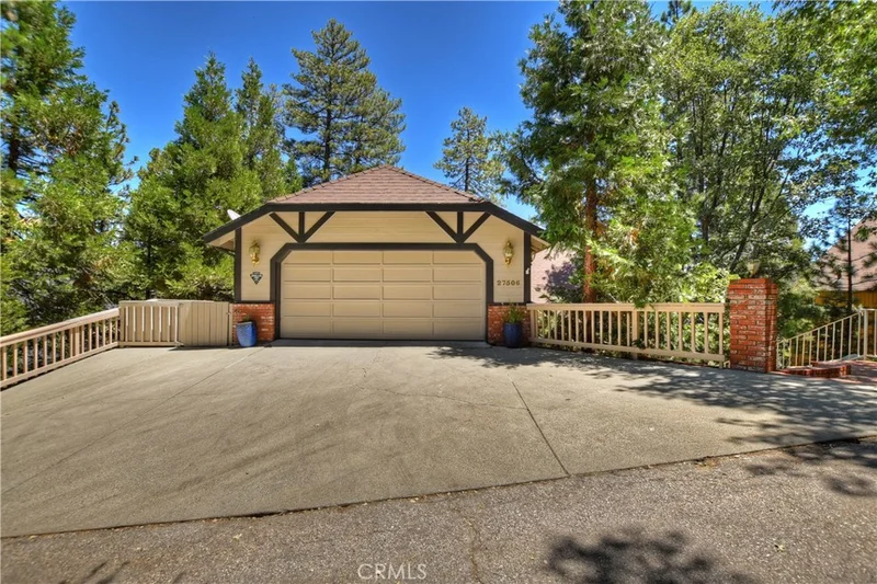 27506 Bay, Lake Arrowhead, CA 92352