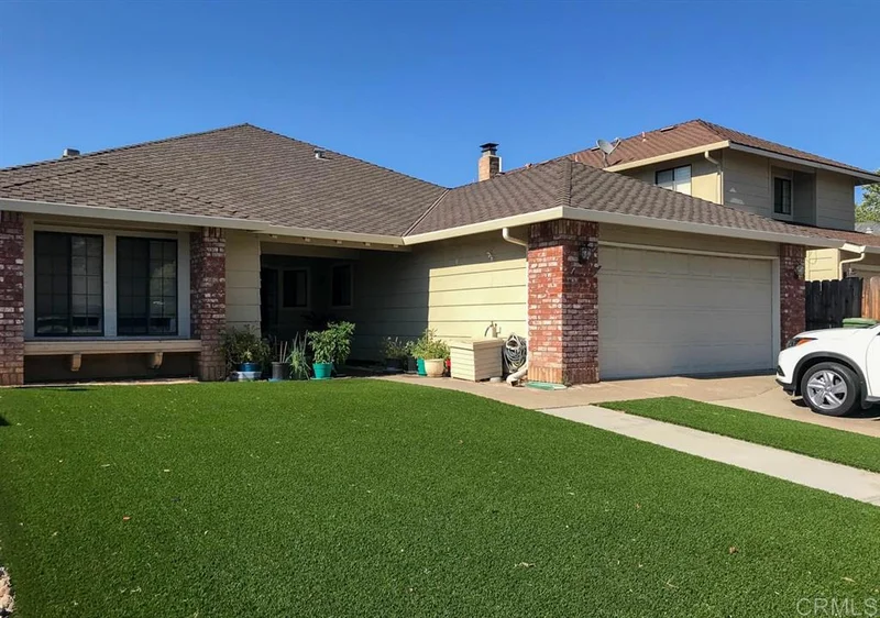 425 Swallow Ln, Lodi, CA 95240