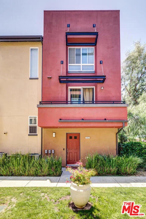 8620 Belford #402, Los Angeles, CA 90045