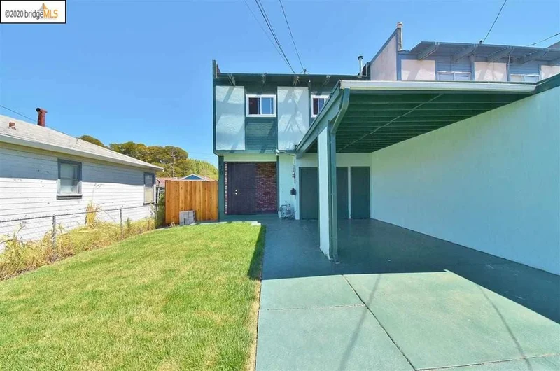 870 S 46th Street, Richmond, CA 94804-4417