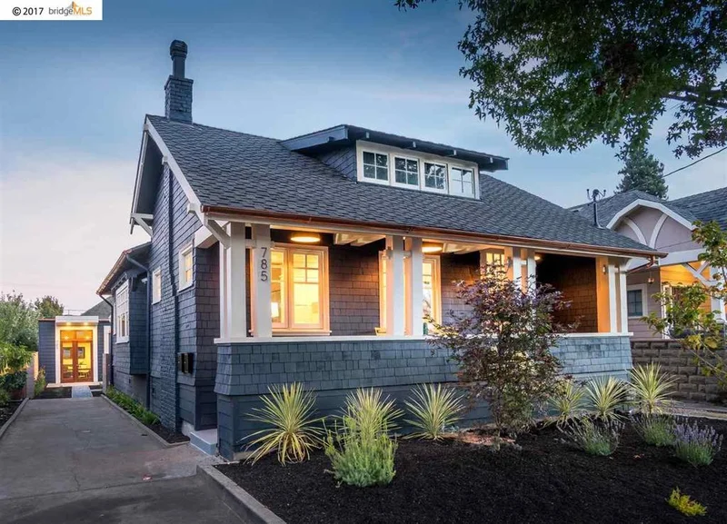 785 65th St, Oakland, CA 94609