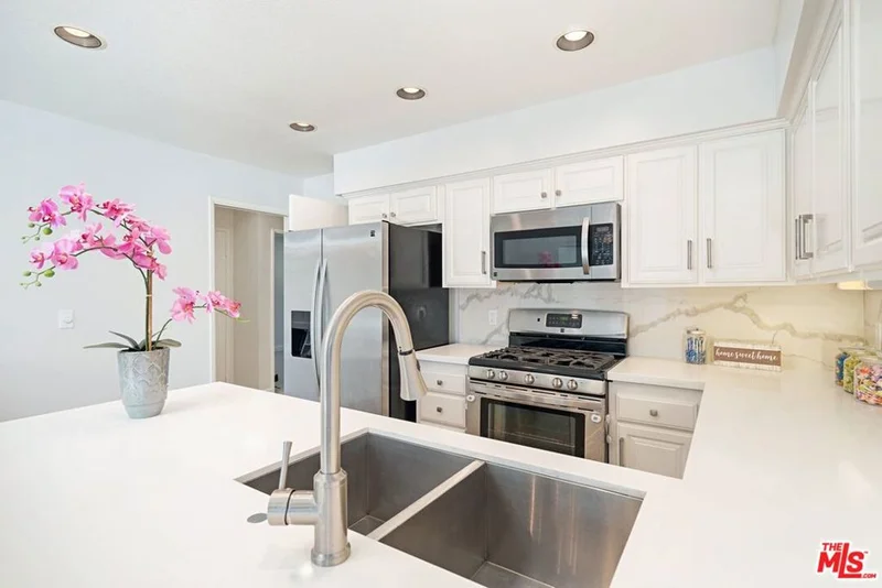 1154 Stonewall, Westlake Village, CA 91361