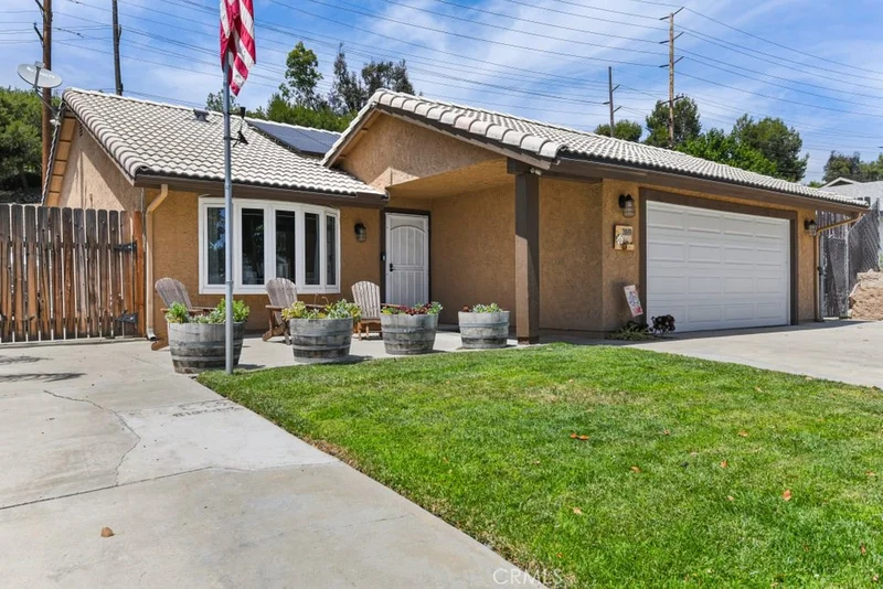30040 Santa Cecilia, Temecula, CA 92592
