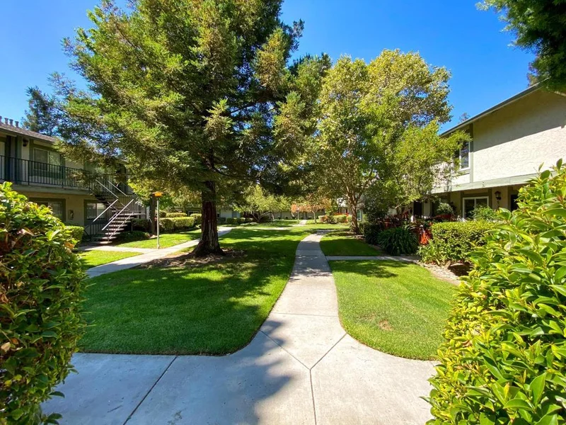 2711 Lone Bluff, San Jose, CA 95111