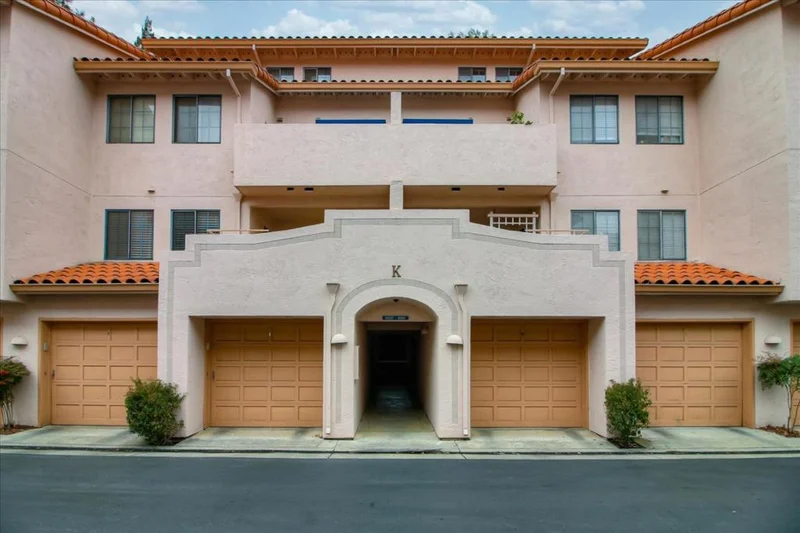 10235 Nile, Cupertino, CA 95014