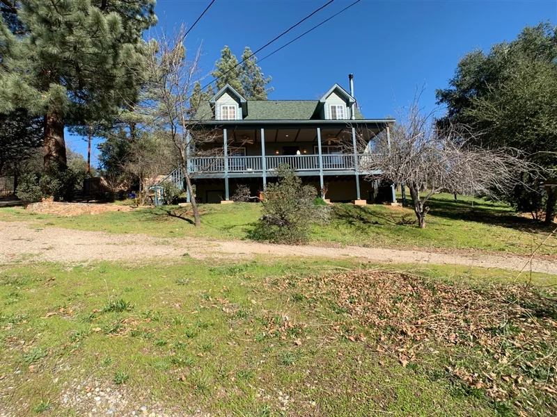 2760 Azalea Ave, Julian, CA 92036