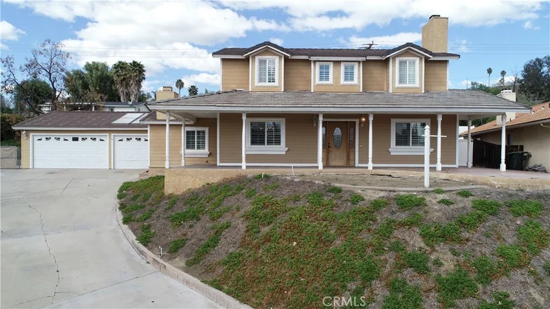 30021 Lands End, Canyon Lake, CA 92587