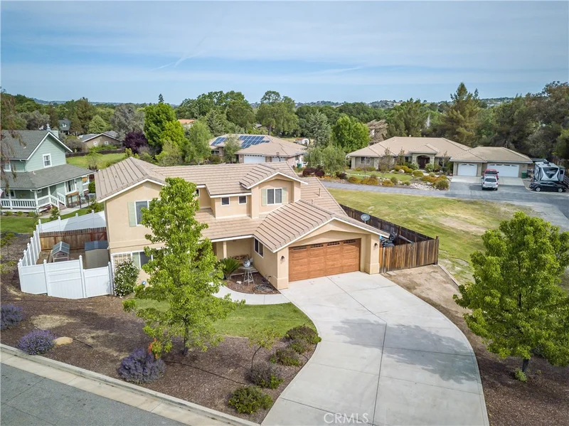 2300 Ashwood, Paso Robles, CA 93446
