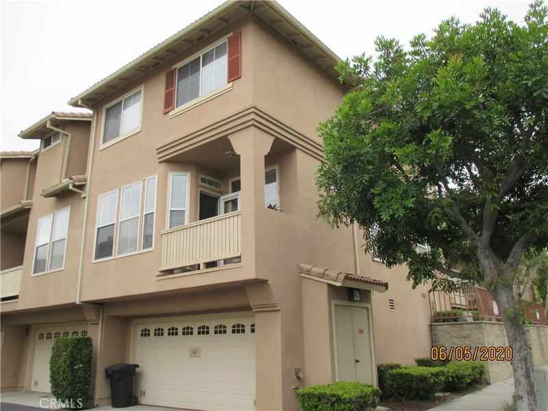 418 Summerfield, Anaheim, CA 92802