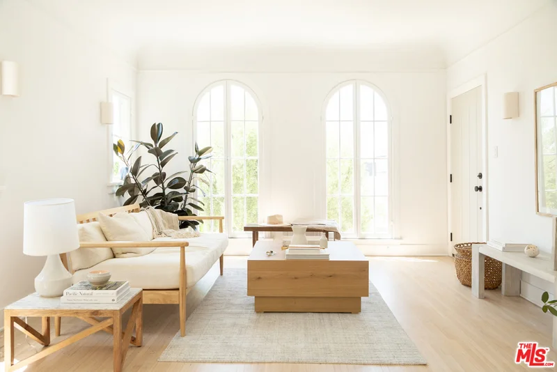854 Hyperion, Los Angeles, CA 90029