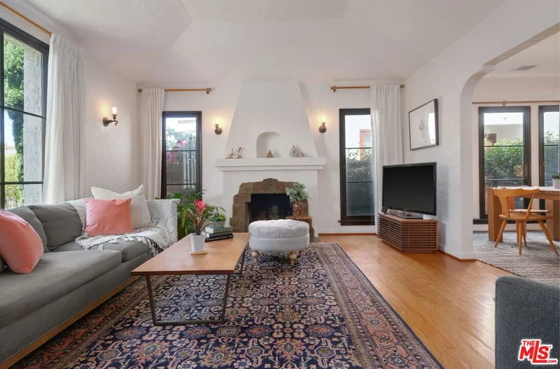 1122 Grant, Venice, CA 90291